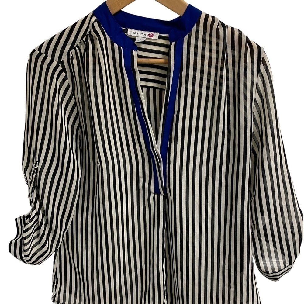 BODY central blouse‎ size XL.
